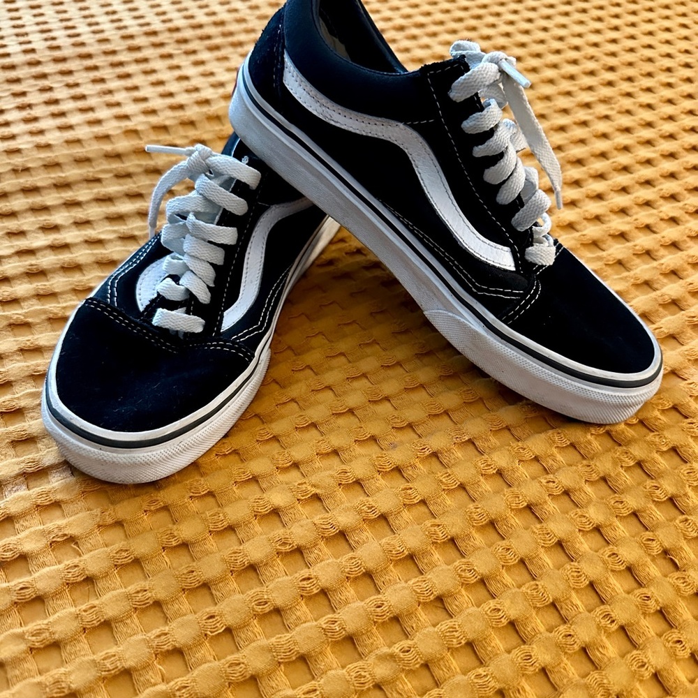 Vans Black and White Old Skool Sneakers Classic Skate Design